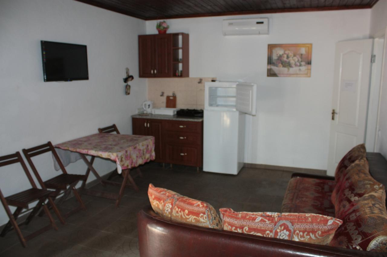 Akvitaniya Mini-Hotel Затока Екстериор снимка