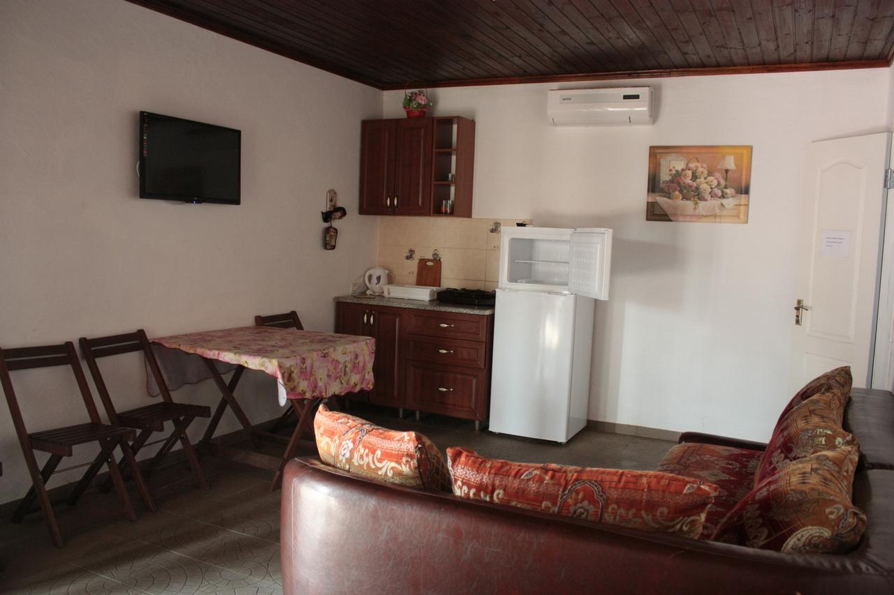 Akvitaniya Mini-Hotel Затока Екстериор снимка