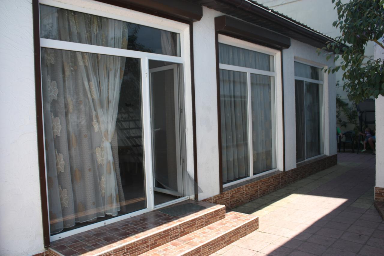 Akvitaniya Mini-Hotel Затока Екстериор снимка