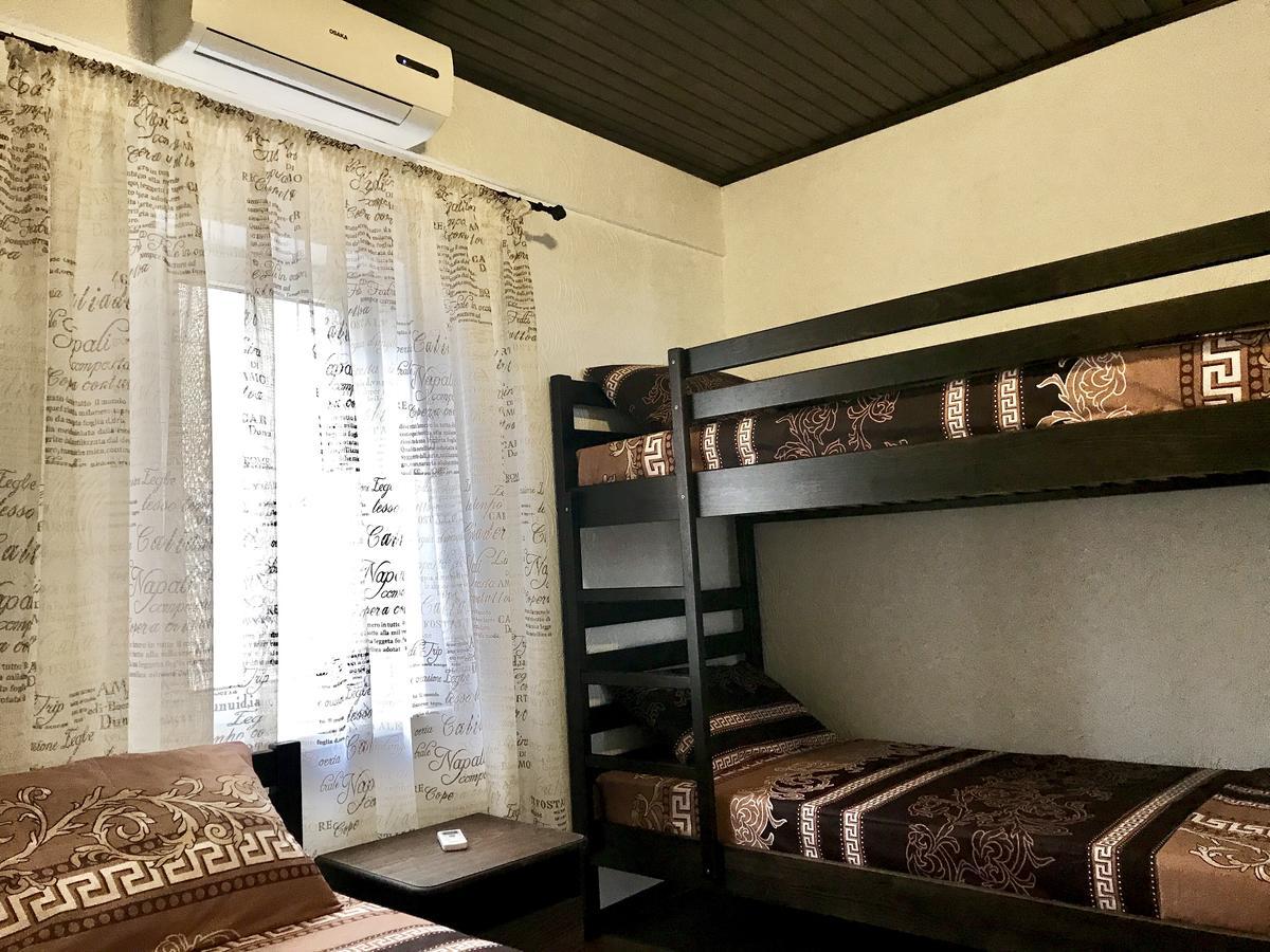 Akvitaniya Mini-Hotel Затока Екстериор снимка
